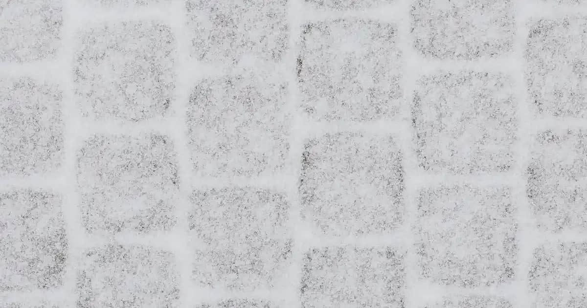 Çini Ayna Modelleri: Geleneksel Zarafetin Modern Dekorasyona Yansıması