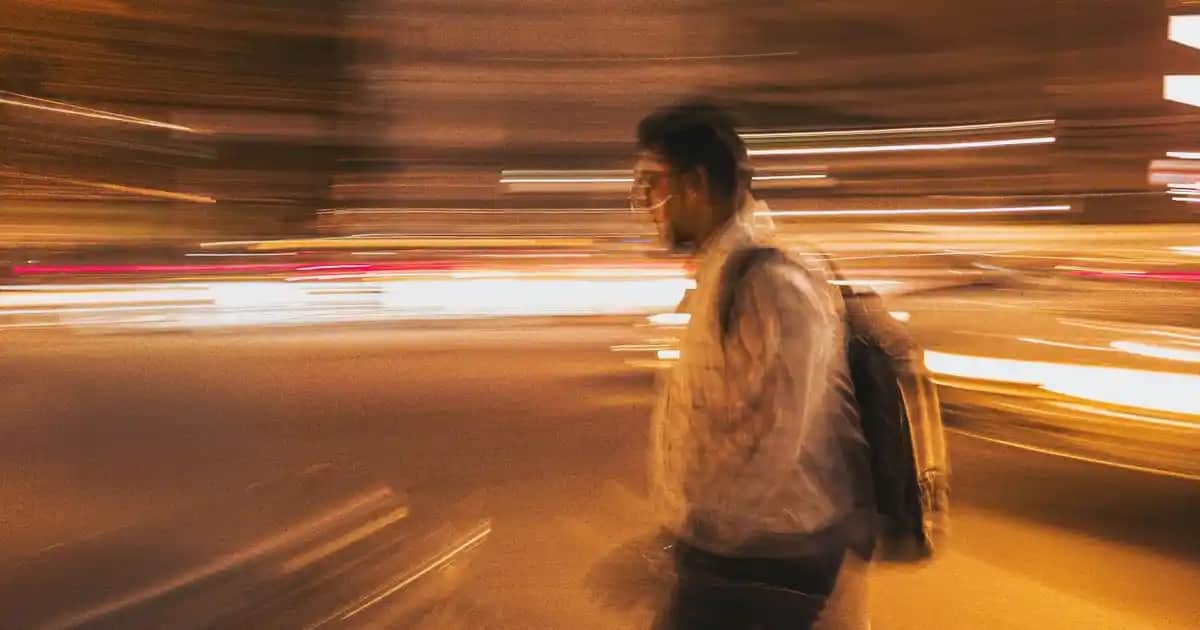 Dekorasyonda Renk ve Doku Uyumu ile Mekanlara Hayat Katma Rehberi