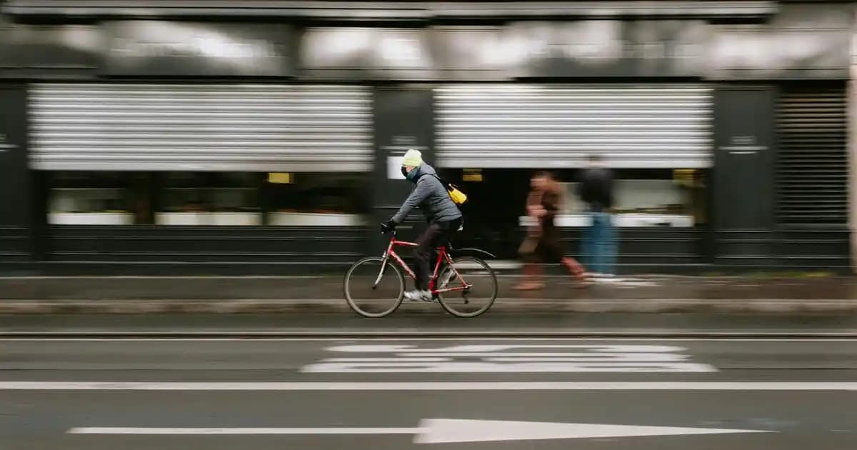 Dekoratif Ahşap Ayna Modelleri ile Ev Dekorasyonunda Şıklık ve Sıcaklık Yaratın