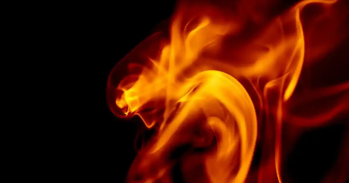 Düz Baza Eteği Seçimi ve Dekorasyonda Kullanım İpuçları