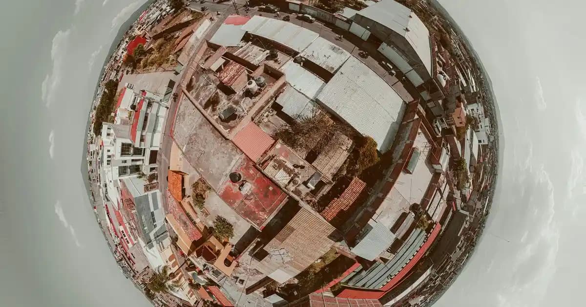 Eğimli Lambaderler ile Modern ve Şık İç Mekân Aydınlatması Çözümleri