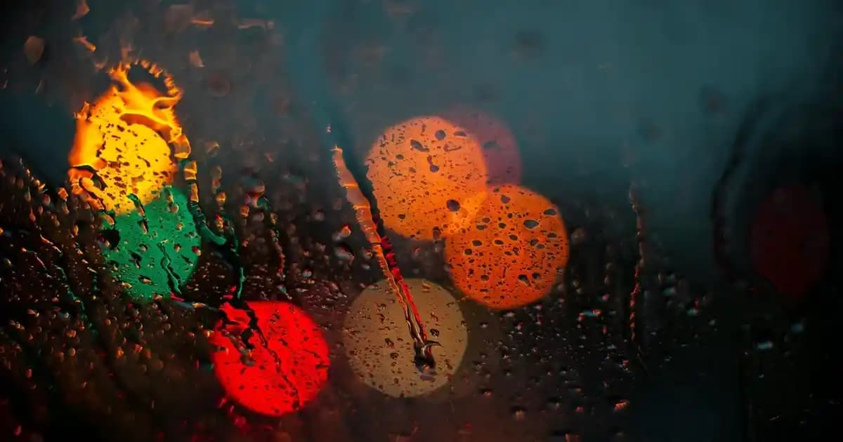 Endüstriyel Sarkıt Lambalar ile Mekanlarınıza Modern ve Şık Bir Dokunuş Katın