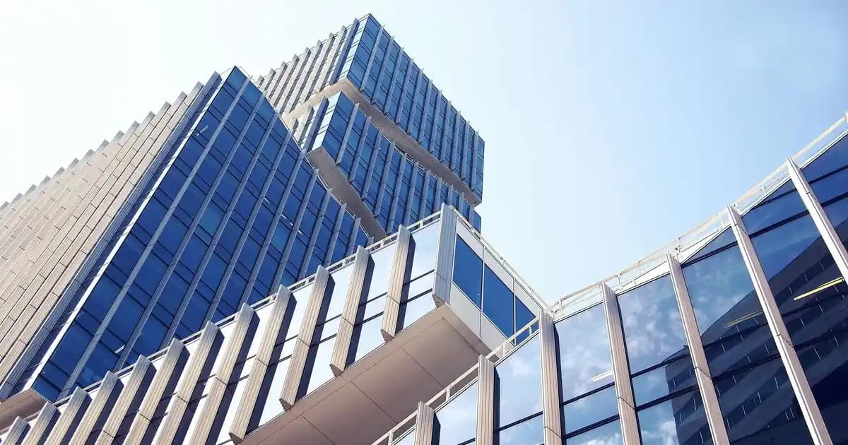 Erkek Çocuk Odası İçin Yatak Örtüsü Seçiminde Dekorasyonun Önemi ve Trendler