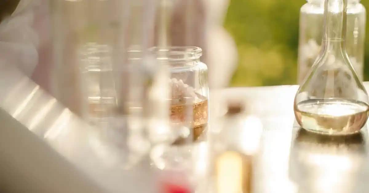 Eskitme Orta Sehpa Seçenekleri ve Dekorasyon Fikirleri ile Mekanlara Şıklık Katın