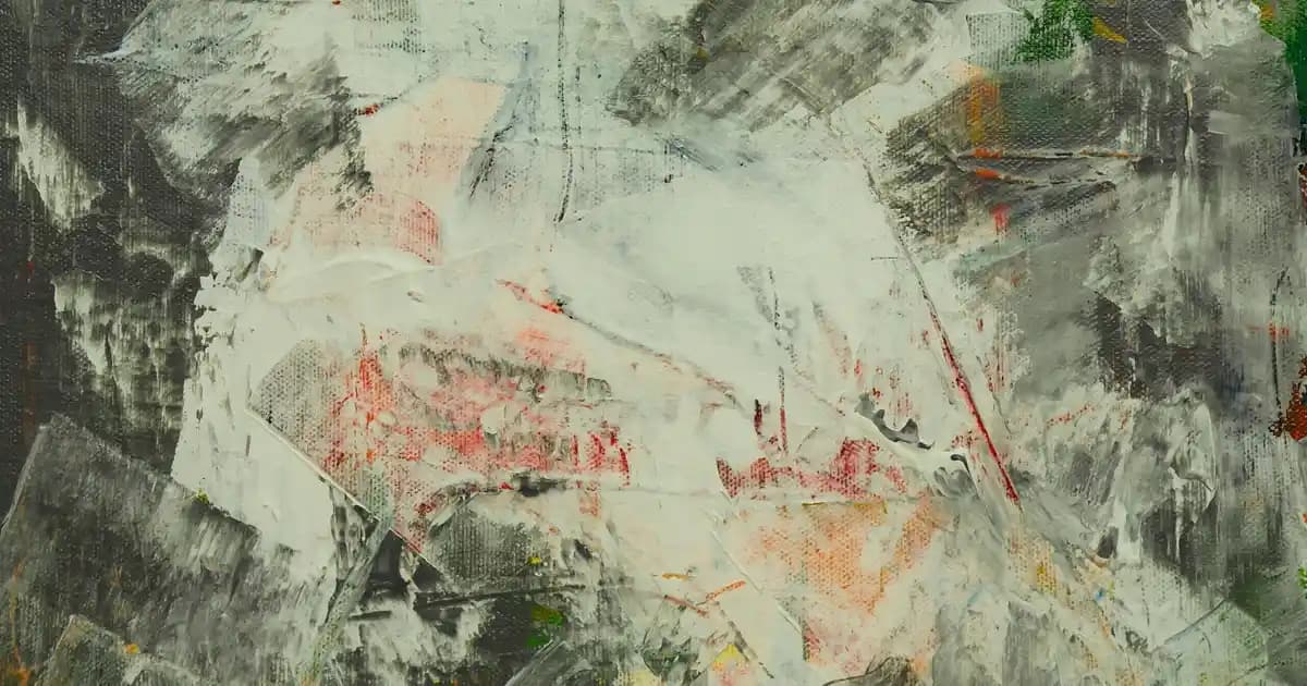 Gold Avize Dekorasyonda Lüks ve Zarafetin Simgesi Modern ve Klasik Tarzların Buluşması