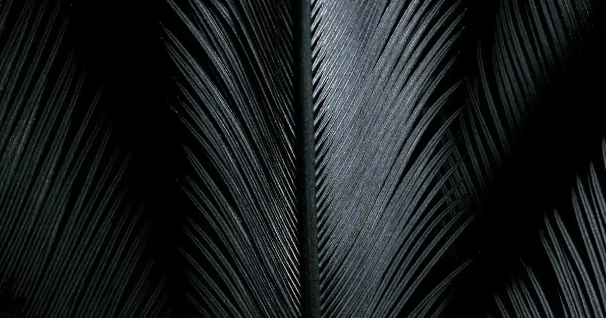 Güneş Enerjili Fotoselli Lambalar ile Modern ve Ekonomik Dış Mekan Dekorasyonu