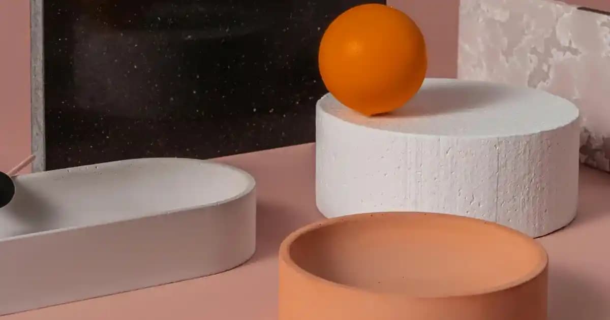 2025'te IKEA Ahşap Koltuk Kenarlarıyla Evinize Sıcaklık ve Fonksiyonellik Katın