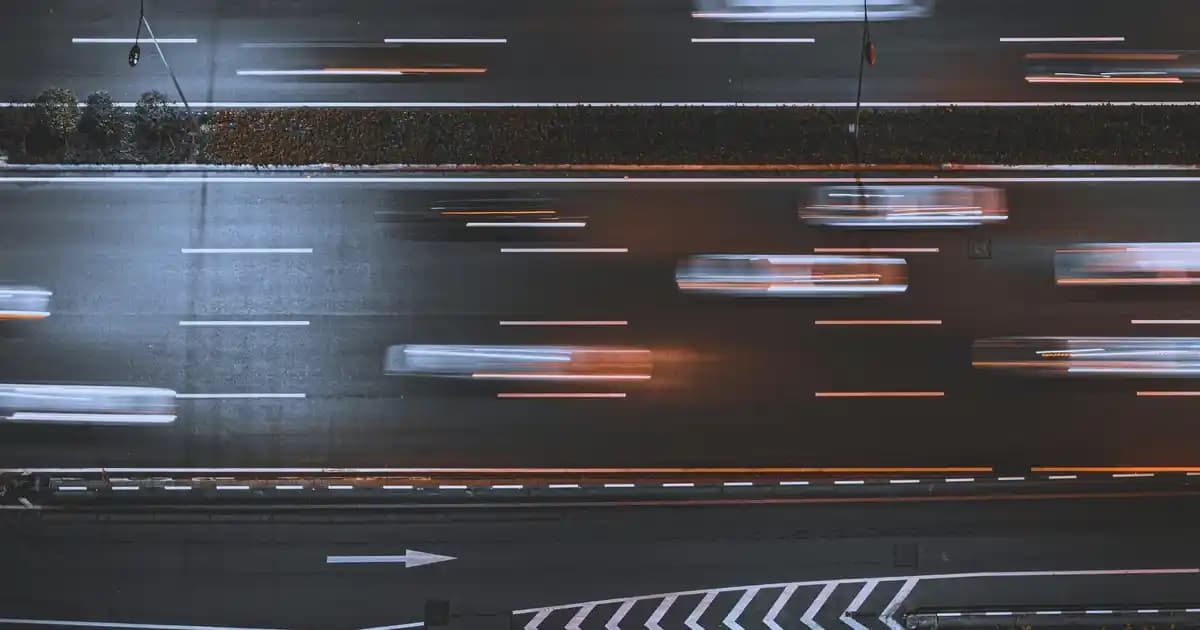 Karaca Peluş Battaniye ile Evinize Şıklık ve Sıcacık Atmosfer Katın