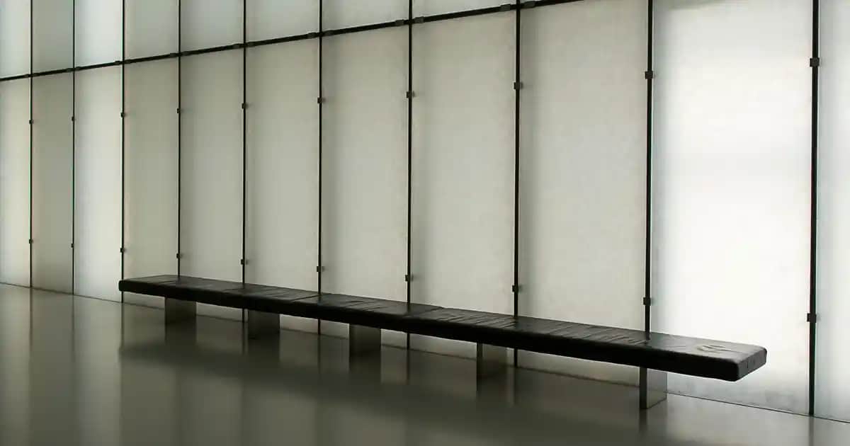 Karanlık Aynalar Dekorasyonda Gizemli ve Şık Bir Atmosfer Yaratmanın Yolları