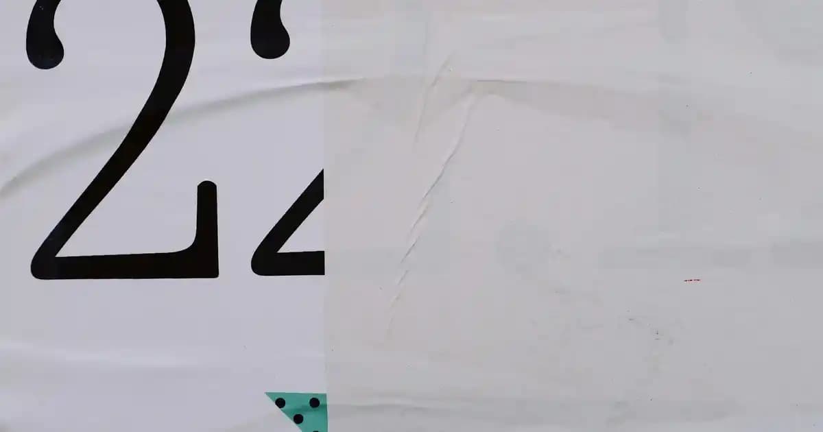 Küçük Aynalar Dekorasyonda Zarafet ve İşlevselliğin Birleşimi