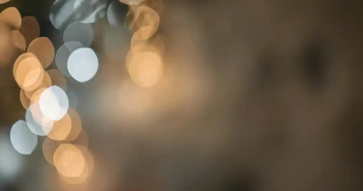 Kütük Abajur ile Doğal ve Sıcak Dekorasyon Yaratmanın Yolları