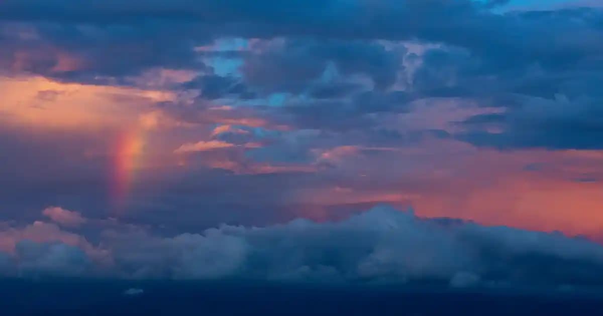 Makyaj Aynası Lambası Seçimi ve Dekorasyonda Şıklık Sağlama Rehberi