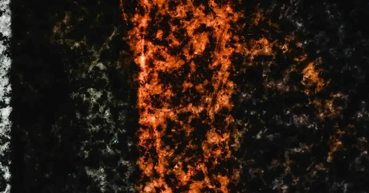 Masa Kaplama Kağıdı ile Dekorasyonunuzu Yenilemenin Pratik Yolları ve Fikirleri