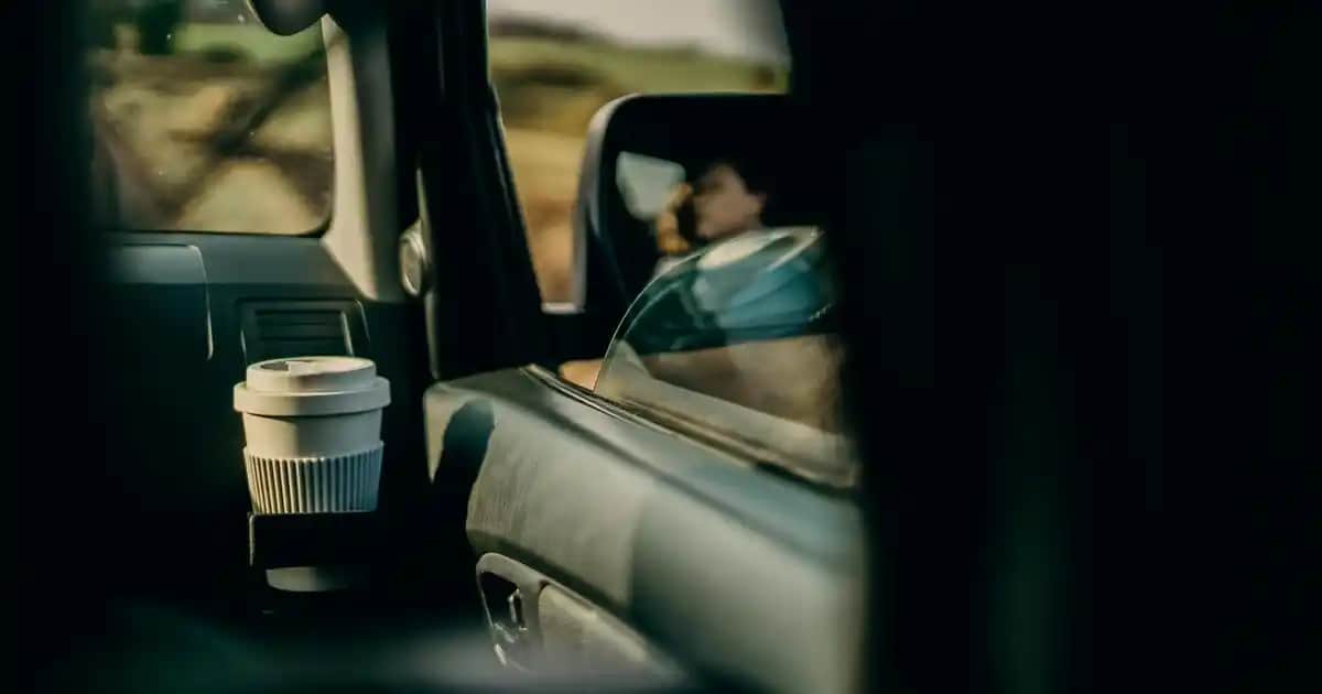 Mum Lambası Dekorasyonu: Sıcaklık ve Şıklık Katmanın Modern Yolu