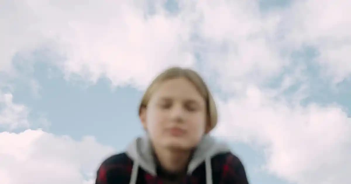 Plastik Banyo Rafları: Fonksiyonellik ve Estetiğin Modern Dekorasyondaki Rolü