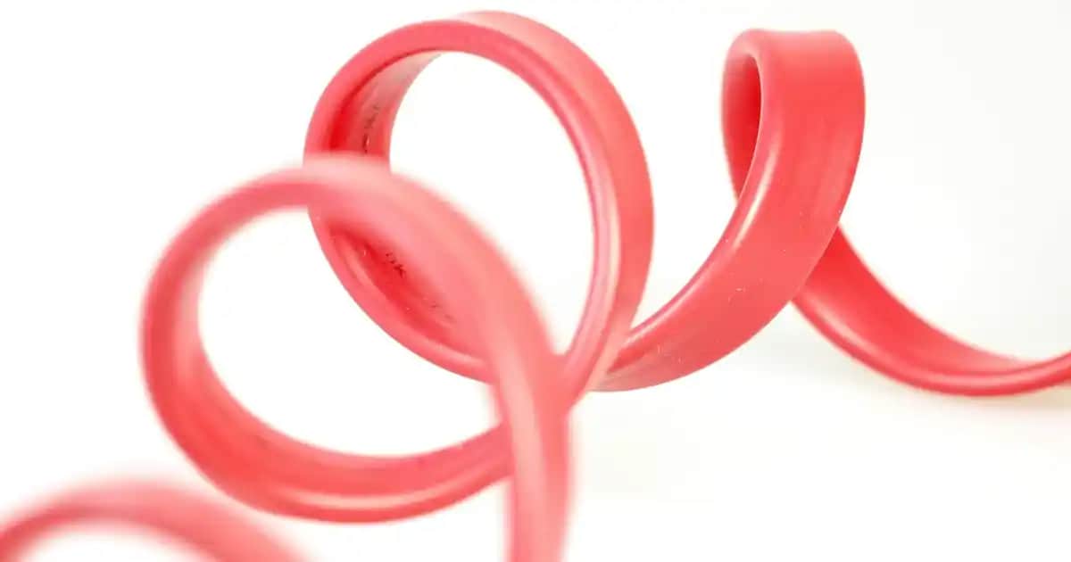 Polaroid Fotoğraf Çıkartma ile Dekorasyonda Kişisel ve Nostaljik Dokunuşlar