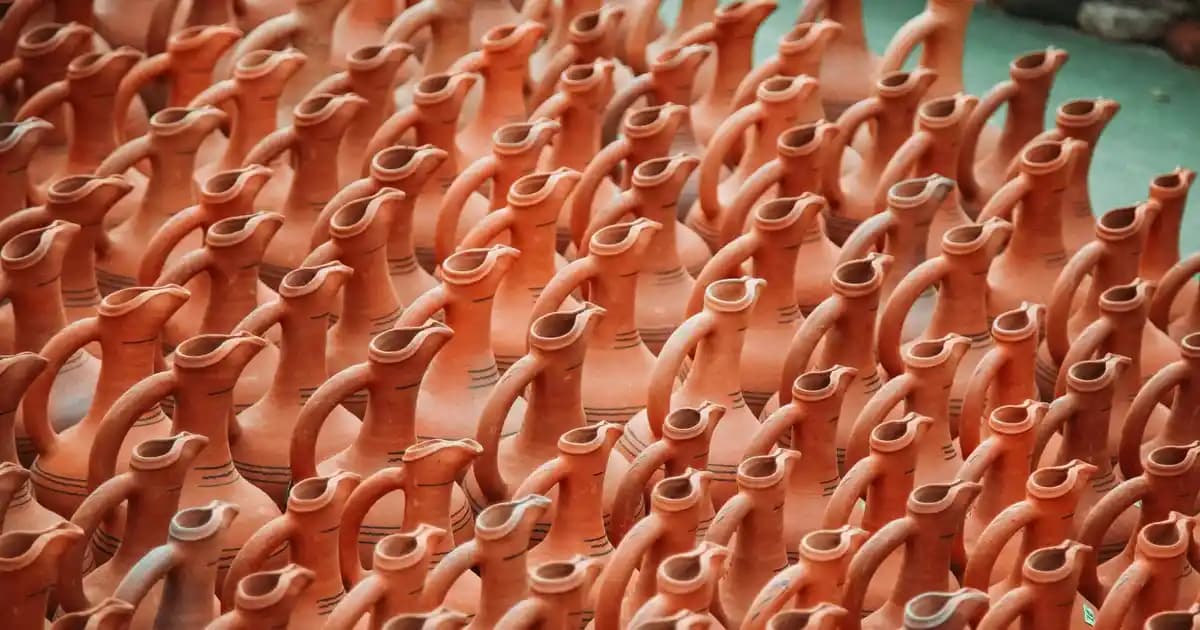 Siyah Tek Kişilik Yatak Örtüsü ile Odalarınıza Modern ve Şık Dokunuşlar