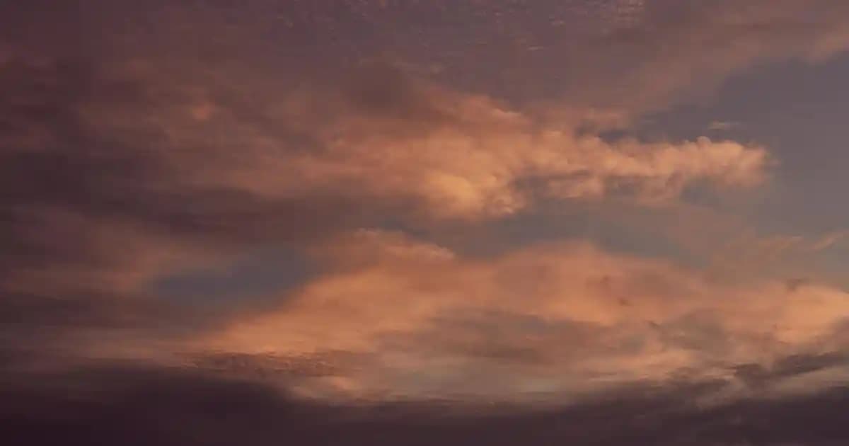 Strobing Highlighter Paletleri ile Dekorasyonda Işıltılı ve Modern Dokunuşlar