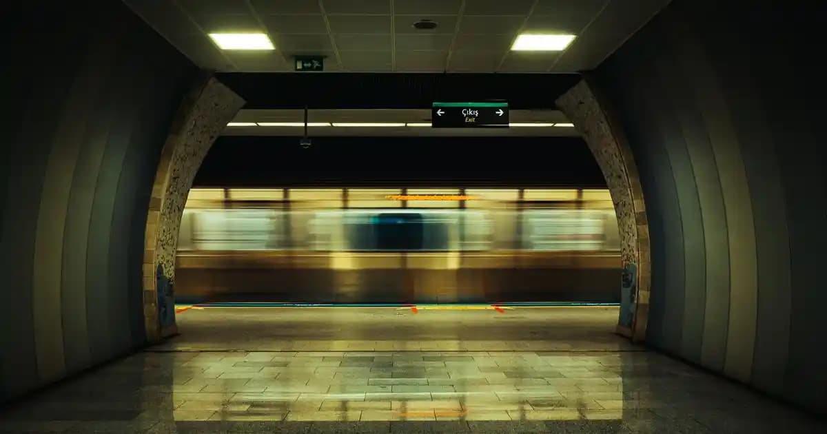 Tekli Ahşap Avize Modelleri ve Dekorasyonda Kullanım İpuçları