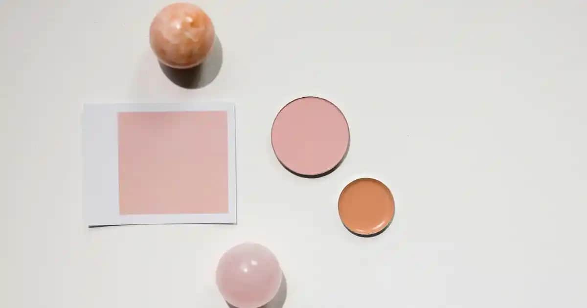 Tekli Cam Avize Modelleri ile Dekorasyonunuza Şıklık Katın ve Mekânlara Modern Dokunuşlar Ekleyin