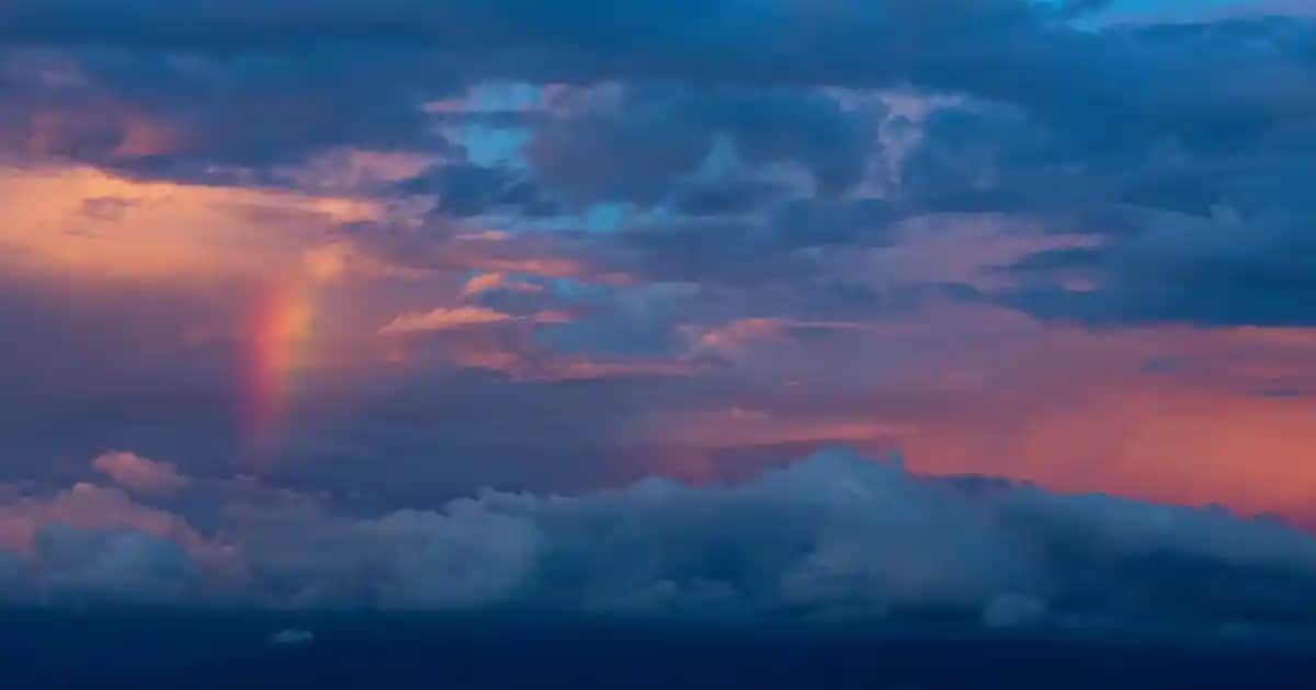 TV Ünitesi Yanı Aksesuarlarıyla Dekorasyonunuzu Geliştirin ve Kişisel Tarzınızı Yansıtın