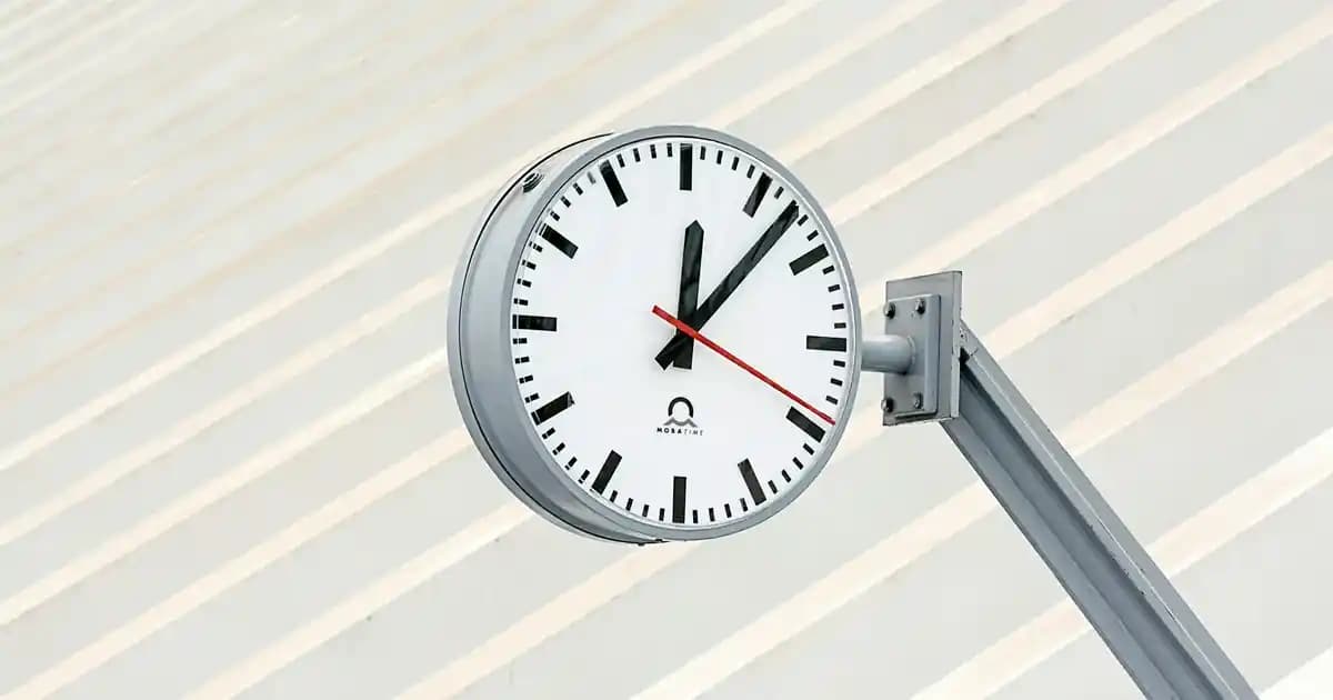 Vakumlu Raflar ile Dekorasyonda Yenilik ve Pratiklik Sağlayan Çözümler