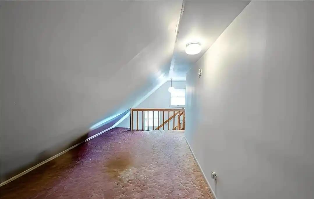 Eğimli Tavanlı Üçgen Hol Alanlarının Fonksiyonel ve Estetik Kullanımı İçin Tasarım Önerileri