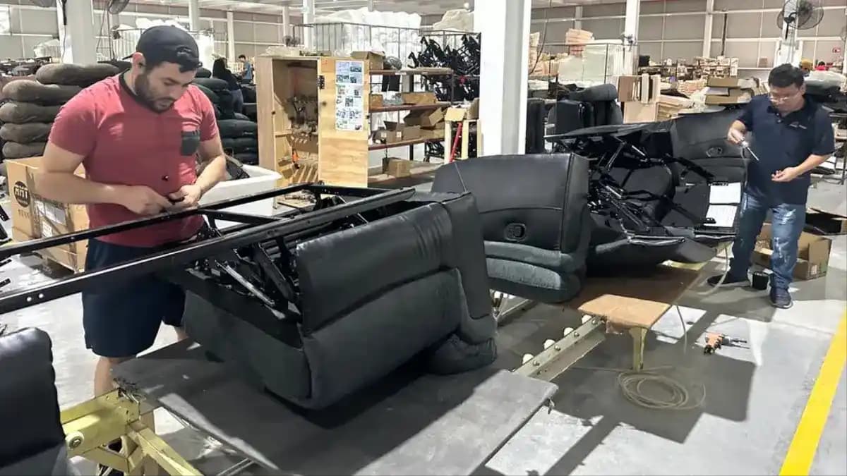 Foshan Mobilya Fabrikaları Turu: ABD'deki Özel Mobilya Siparişlerine Ekonomik ve Kaliteli Alternatif