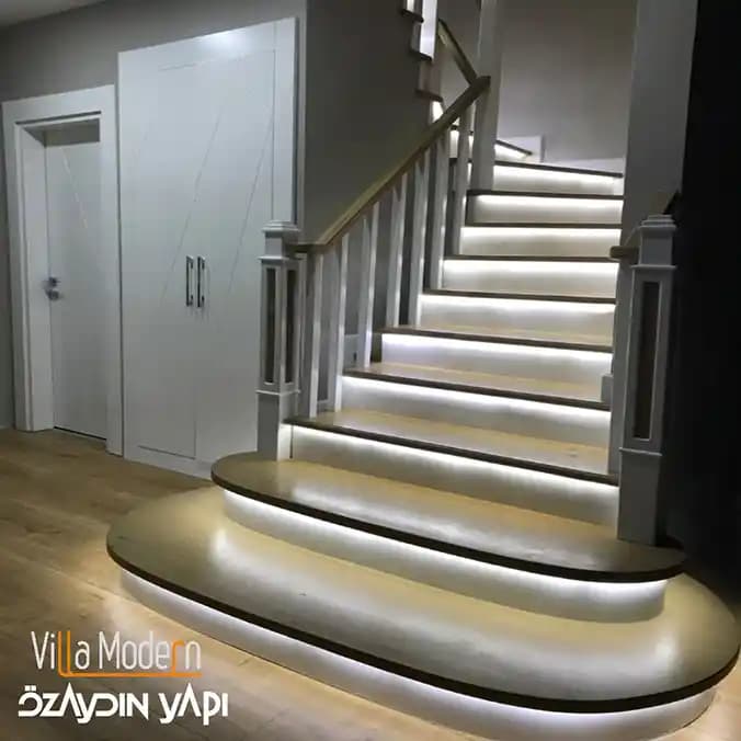 Merdiven Rengi Seçimi ve Dekorasyonda Estetik ile Güvenlik Dengesi Sağlama