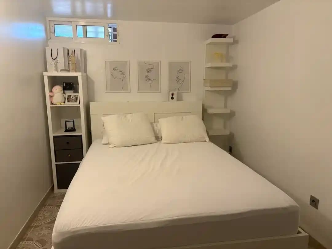 Yatak Odası Dekorasyonunda Renk, Mobilya Seçimi ve Güvenlik Unsurlarının Önemi