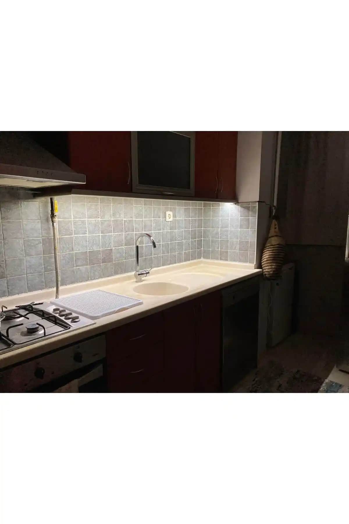 Bvs Elektronik ve İntec Şerit Led Aydınlatma Setleri Karşılaştırması