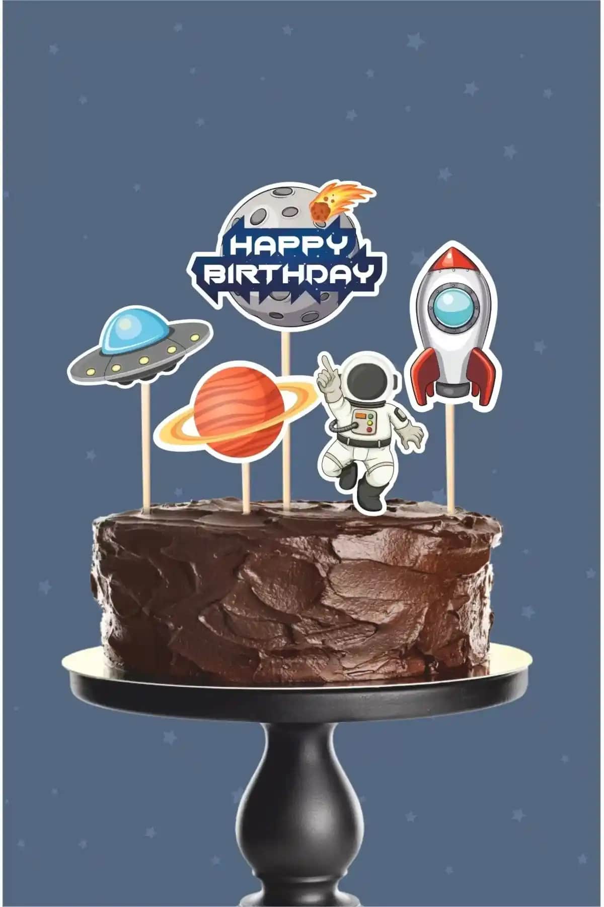 Uzay Temalı Doğum Günü Süsleri Karşılaştırması: Pasta ve Masa Üstü Setleri Analizi