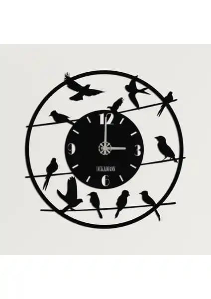 Dekadron Kuş Sürüsü ve MetaQuartz Duvar Saatleri Karşılaştırması: Tasarım ve İşlevsellik Analizi