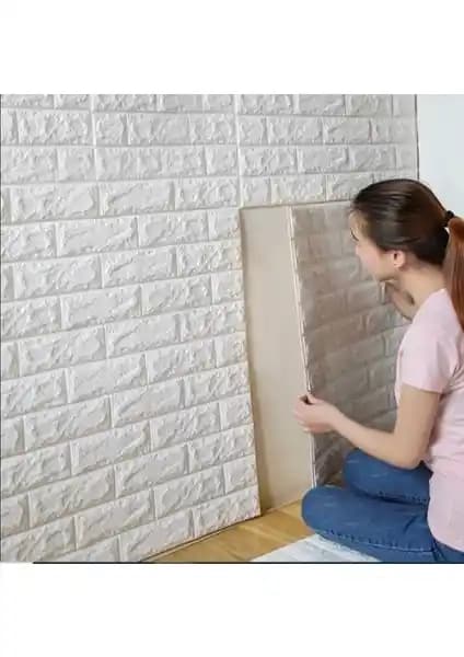 Hedefsan ve Renkli Duvarlar Kendinden Yapışkanlı Duvar Panelleri Karşılaştırması