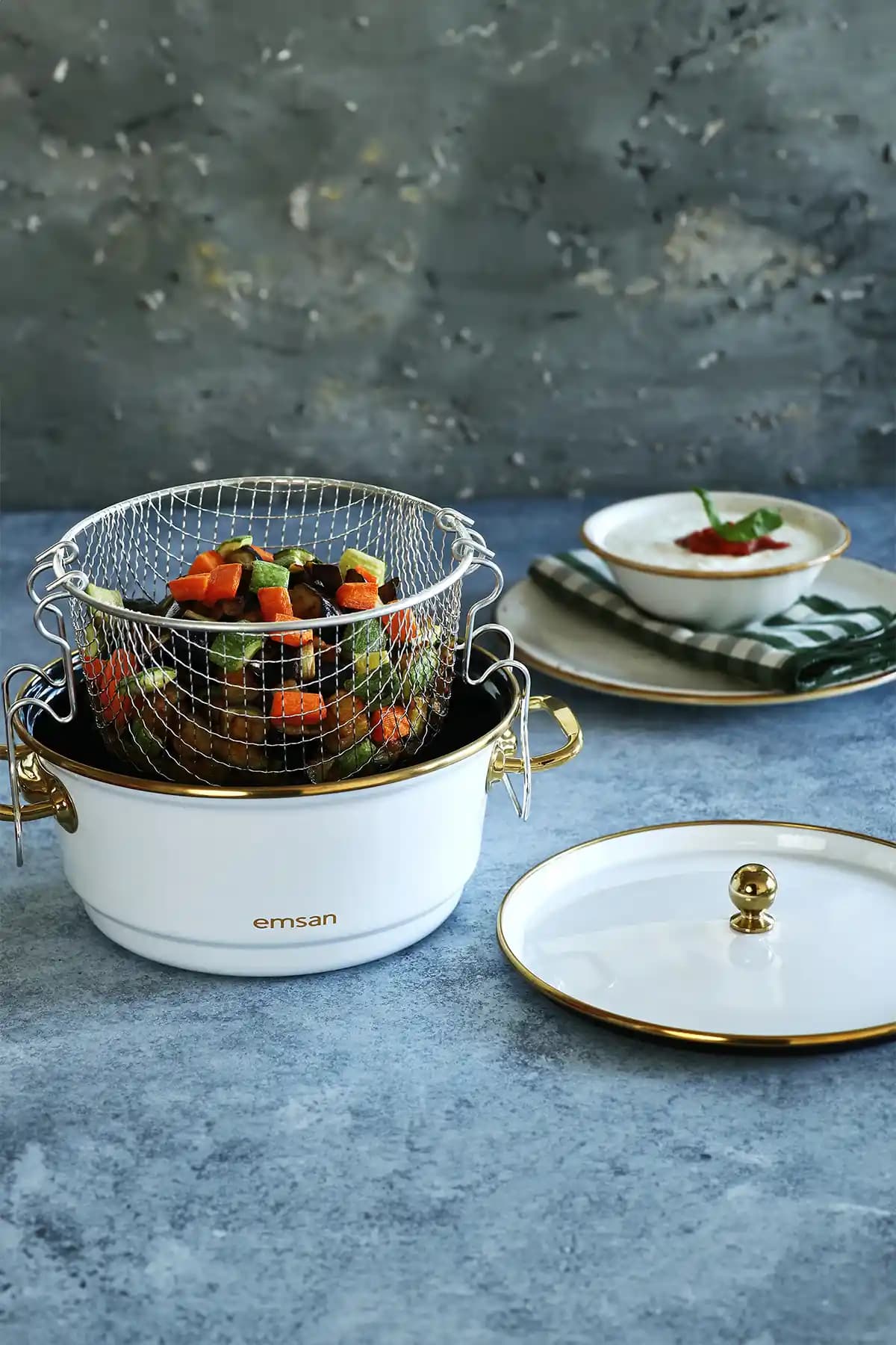 Emsan Troy Emaye Kızartma Tenceresi 24 cm Beyaz - Dayanıklı ve Kolay Temizlenir