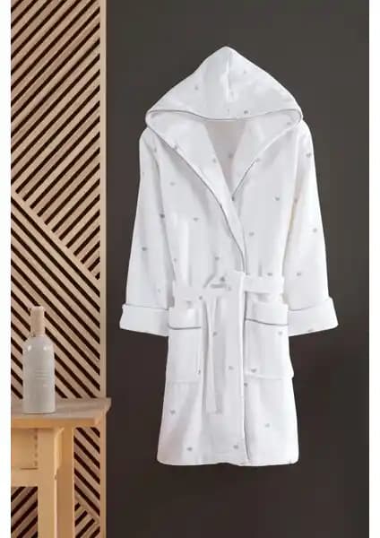 Varol Kalpli Nakışlı %100 Pamuk Love Serisi Bornoz ile Şıklık ve Konforun Buluşması