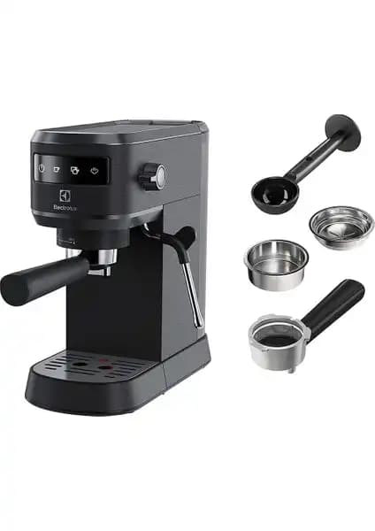DeLonghi Dedica ve Electrolux E6EC1-6BST Espresso Makinesi Karşılaştırması 2