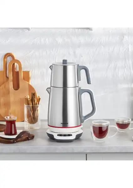 Homend Royaltea 1709H ve Korkmaz Demiks KırmızıKrom Çay Makinesi Karşılaştırması 1