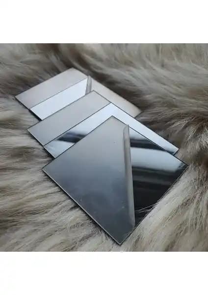 Papyon Designs ve Tera Reklam Dekoratif Pleksi Aynalar Karşılaştırması ve Özellikleri