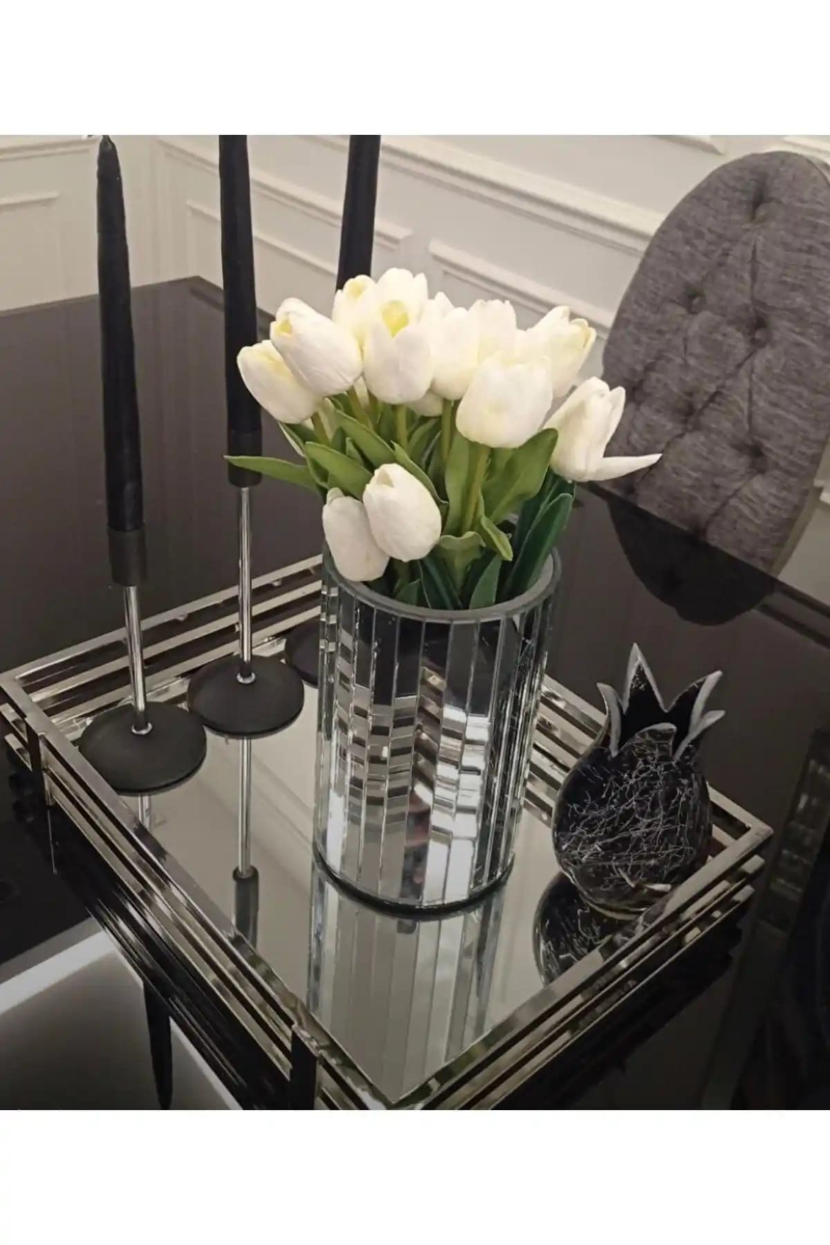 Aynalı Vazolar Karşılaştırması: Modern Tasarımlar ve Dekorasyon İpuçları