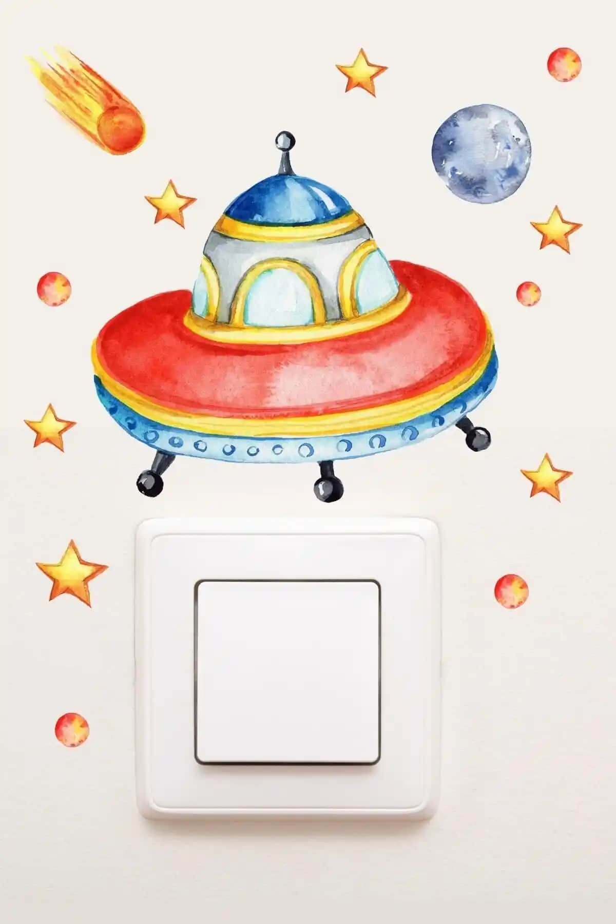 Çocuk Odaları İçin Renkli ve Eğlenceli Priz Sticker Dekoratif Çözüm