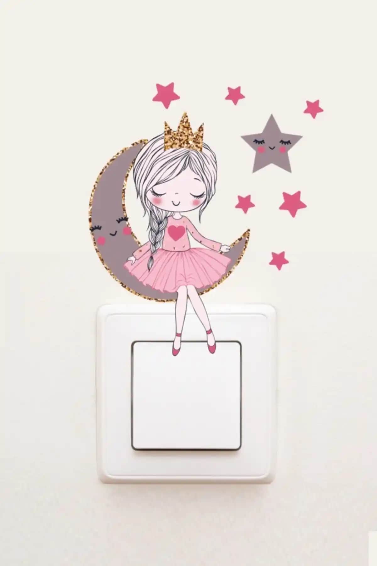 Çocuk Odası Dekorasyon Ürünleri Karşılaştırması: Priz Sticker ve Boy Ölçer Sticker