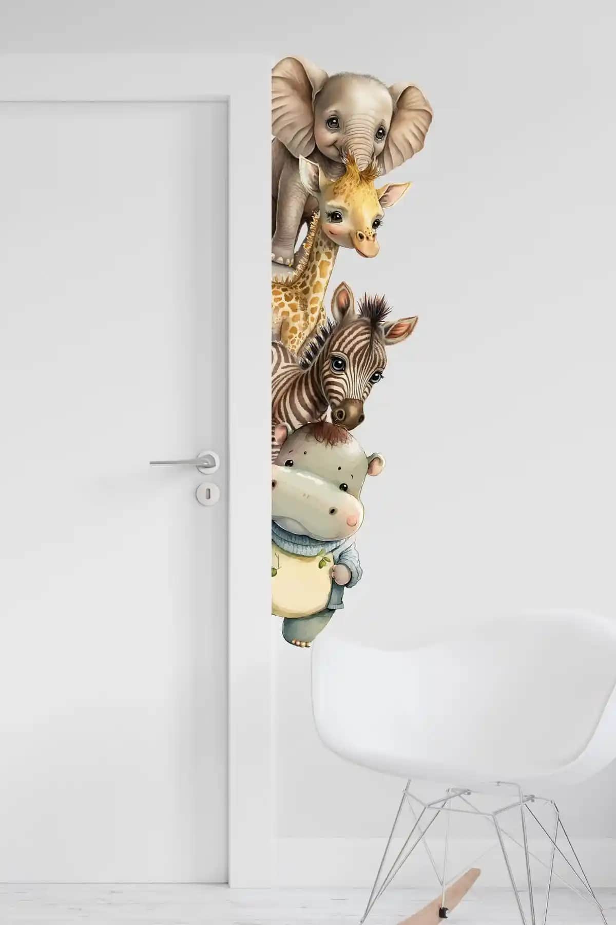 Çocuk Odası Dekorasyonu İçin Safari ve Sevimli Kapı Arkadaşları Sticker Karşılaştırması