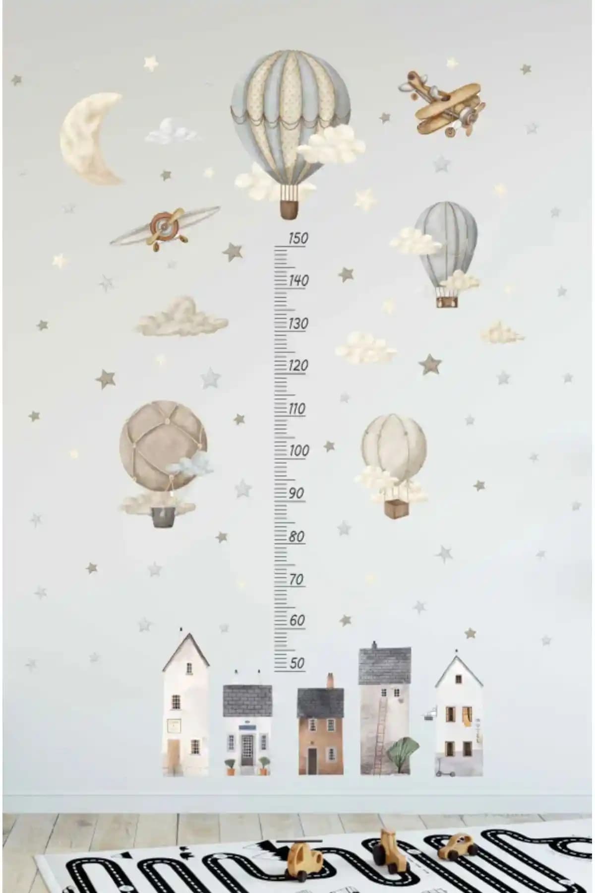 Çocuk Odası Dekorasyonunda Balonlar ve Ayıcık Sticker Setlerinin Karşılaştırması