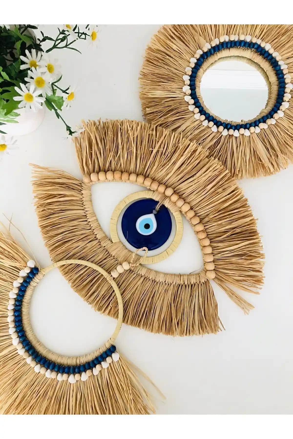 Doğal Muz Lifi Cam Nazar Boncuklu Dekorasyon: Estetik ve Sembolik Bir Atmosfer Yaratın