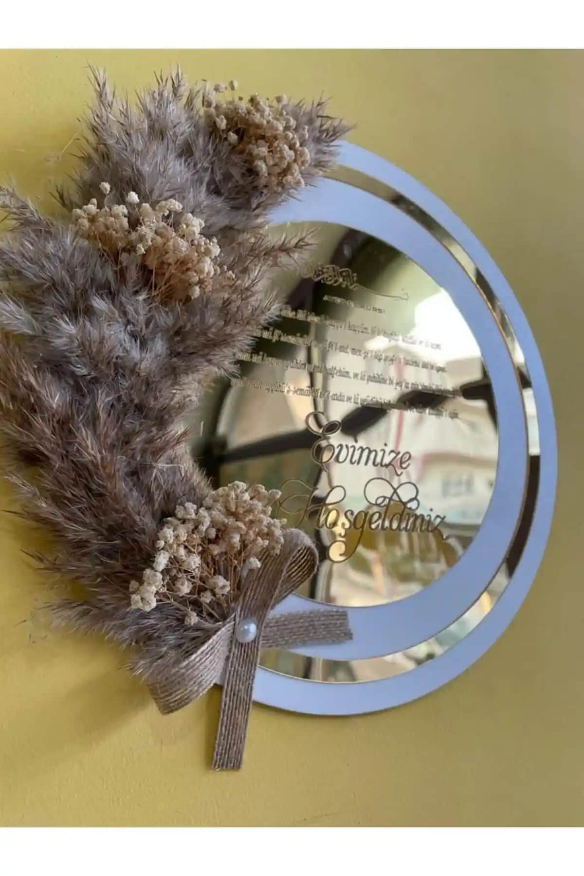 Kişiye Özel Ahşap ve Pleksi Kapı Süsleri Karşılaştırması