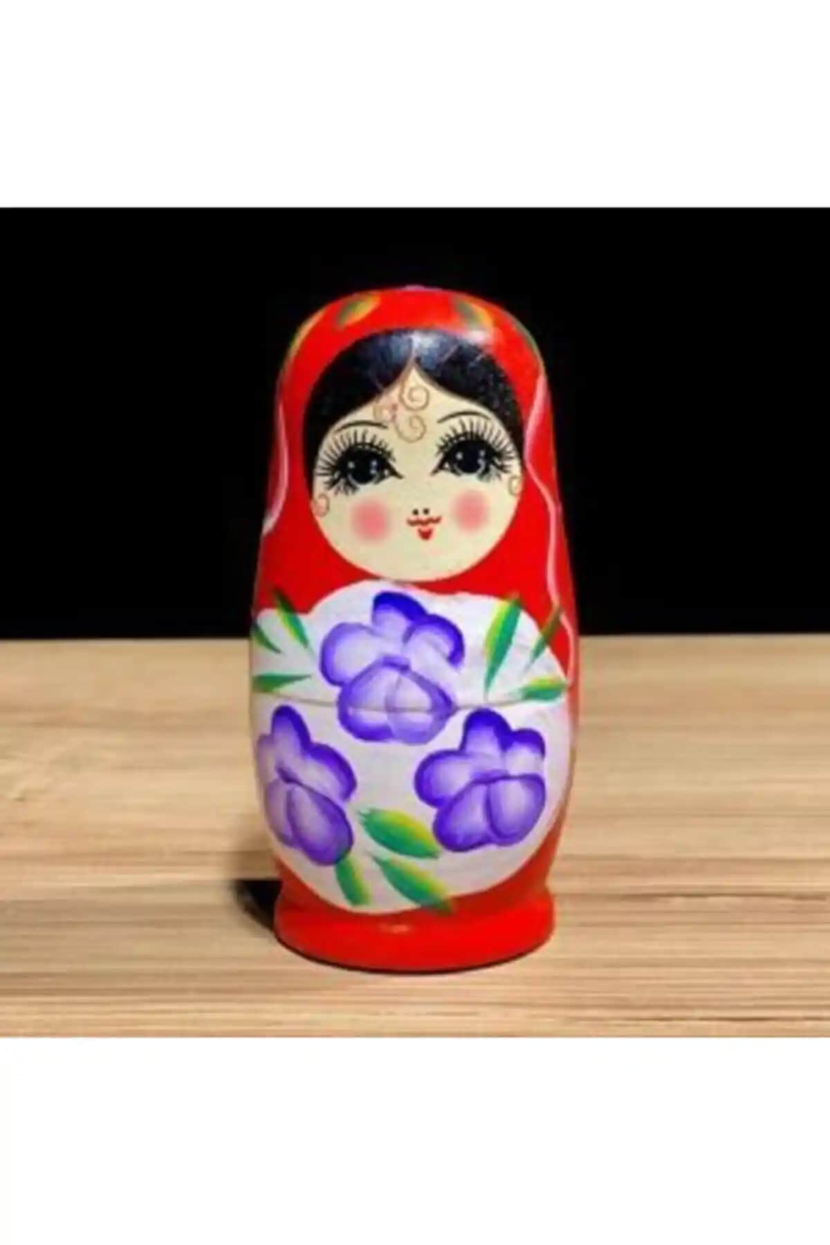 Miski Alem Matruşka Bebek 5'li Kırmızı El İşçiliği ve Dekoratif Özellikleriyle Öne Çıkar