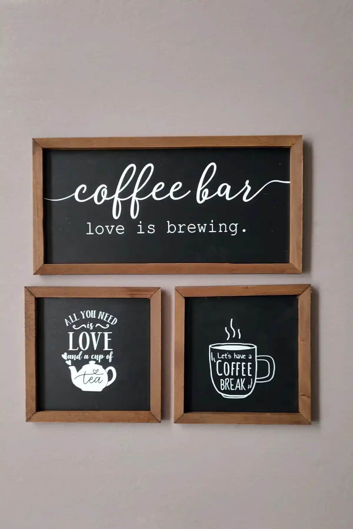 Modern Ahşap Duvar Panosu Seti - Şık ve Dayanıklı Dekorasyon Çözümü