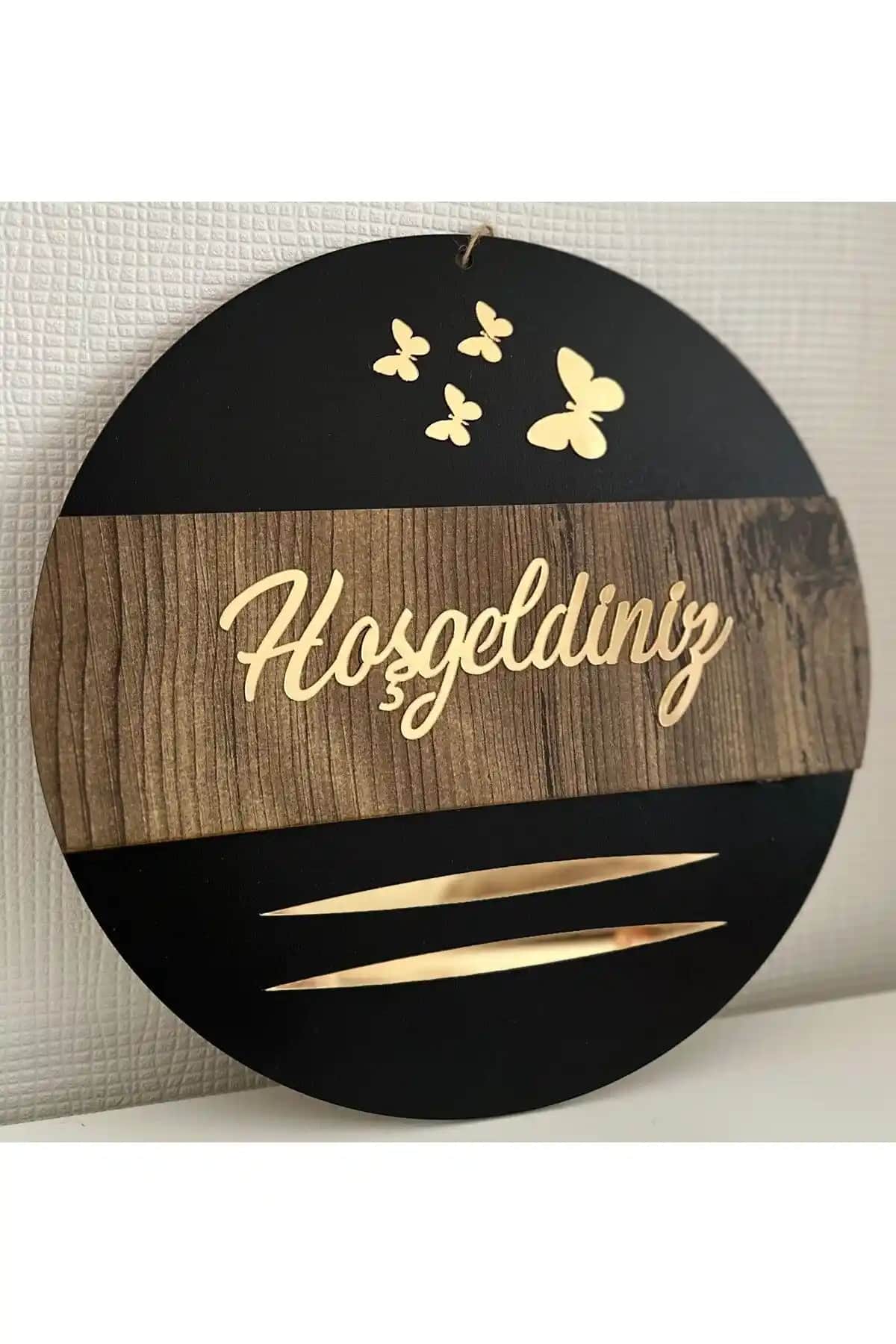 Modern Siyah Aynalı Kapı Süsü ile Girişinizde Şıklık ve Zarafet Yaratın