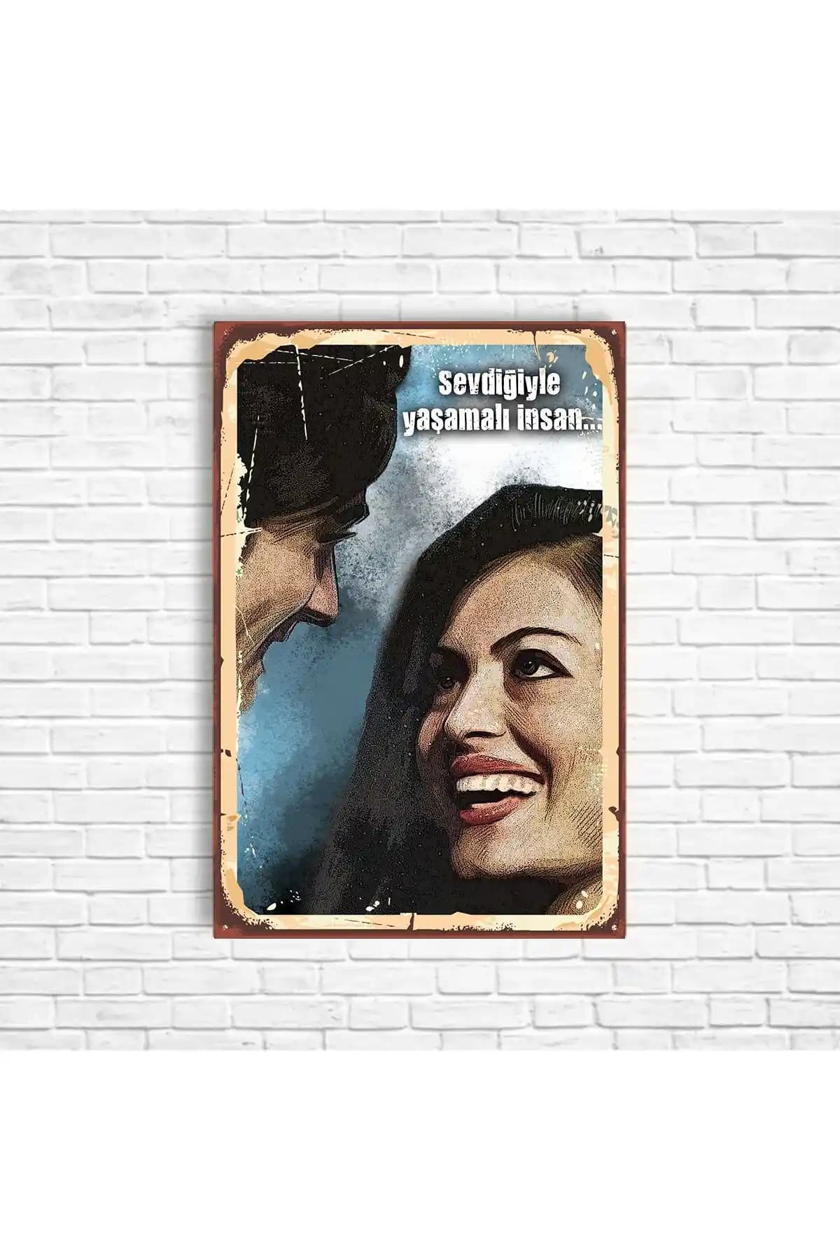 Türkan Şoray ve Kadir İnanır'ın Efsanevi Al Yazmalım Retro Ahşap Posteri 20x30 cm